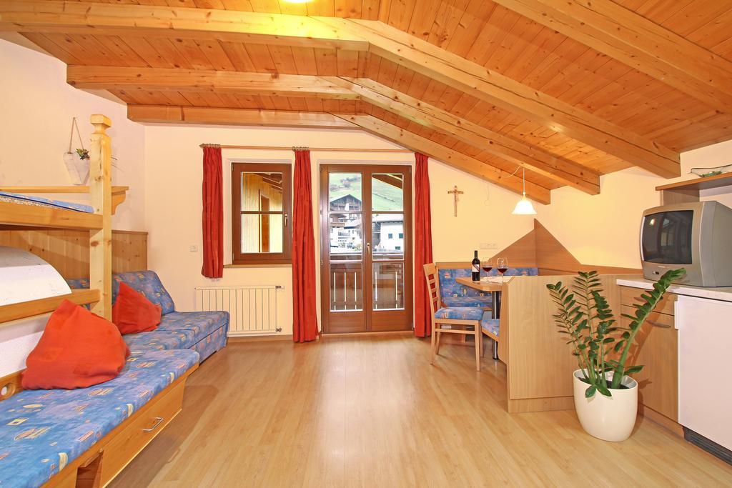Obermairhof Apartman San Giacomo  Szoba fotó